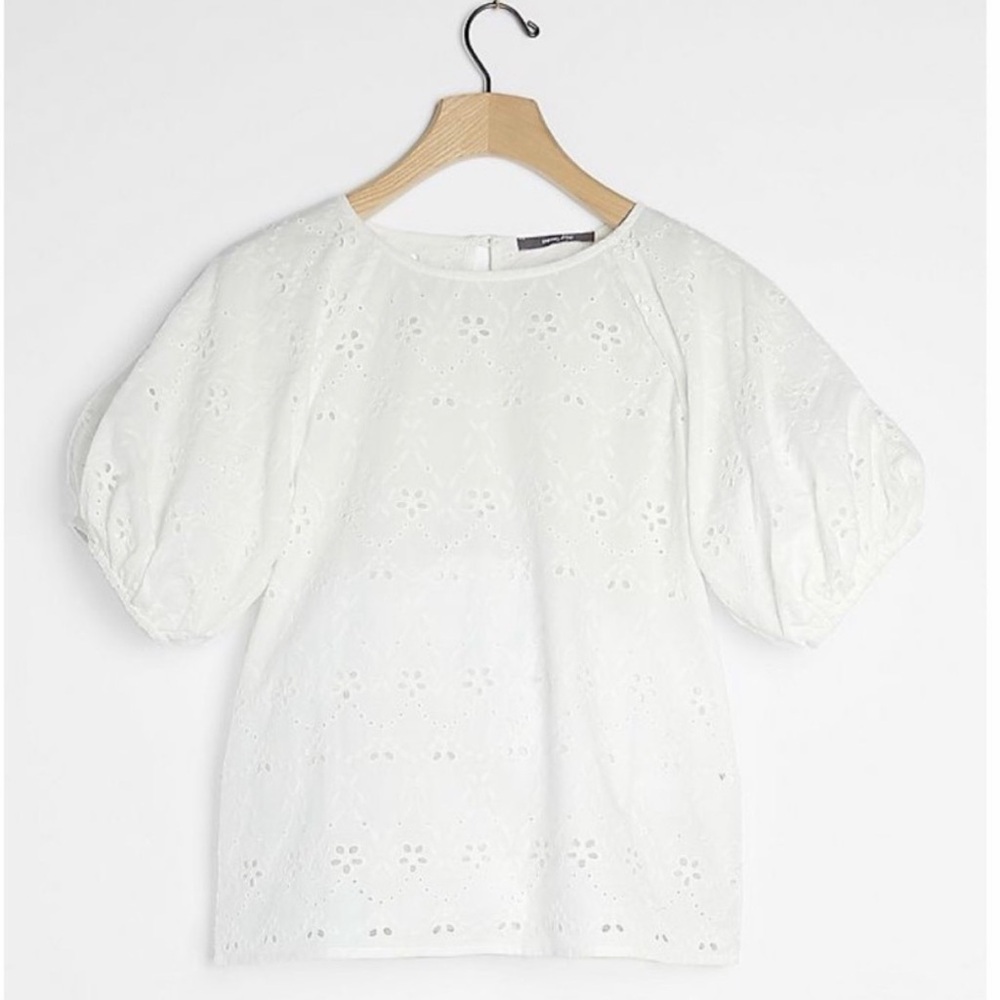 ANTHROPOLOGIE: Eyelet Puff Sleeve Blouse